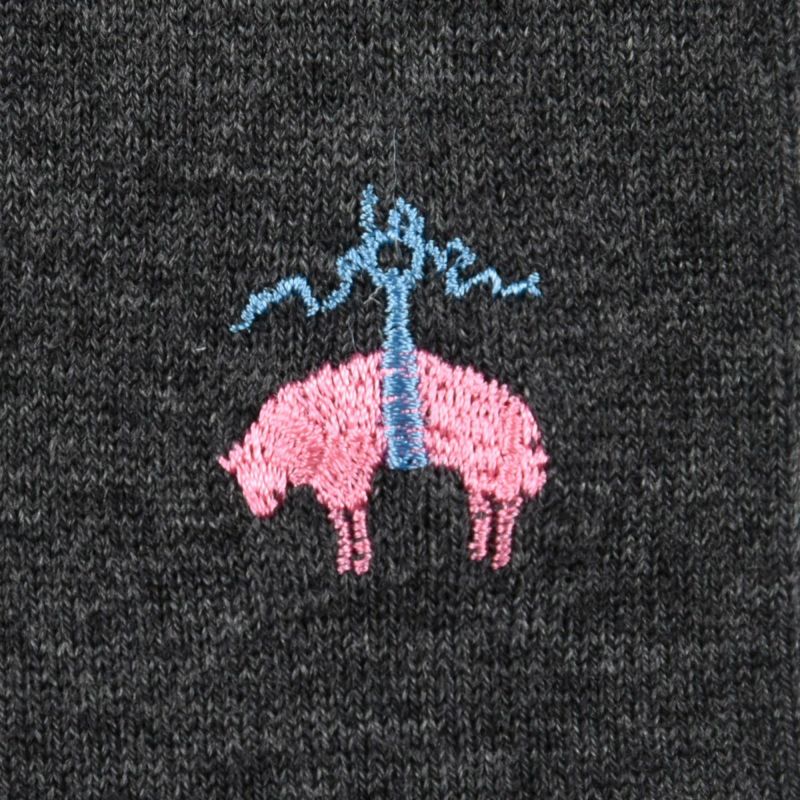 ゴールデンフリース総柄ワンポイント刺繍