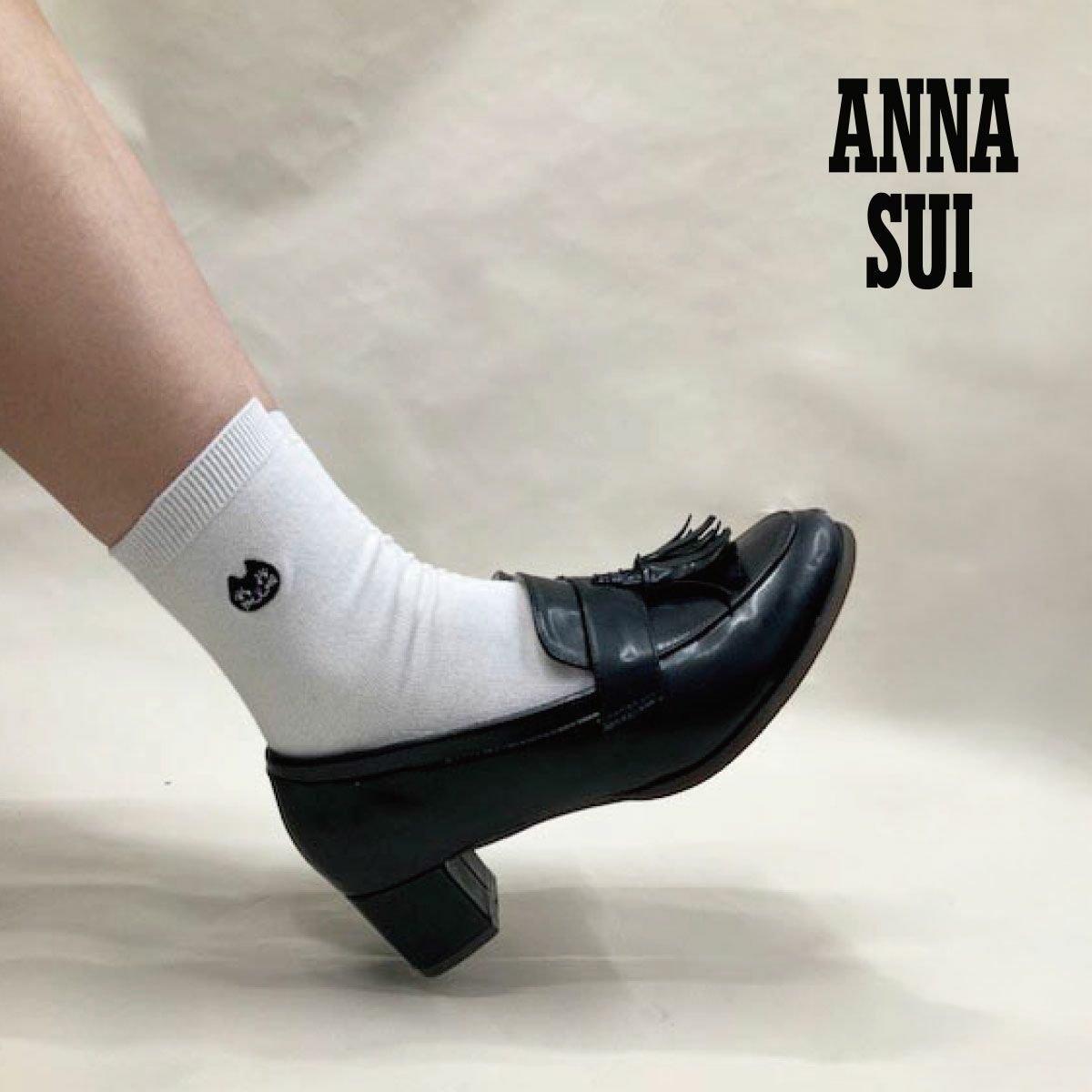 ANNA SUI(アナスイ)】 靴下 無地 ティティ 刺しゅう ミドル丈 (3336